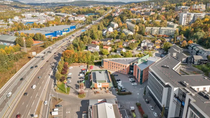 Alna/Furuset: Attraktive og bærekraftige kontorlokaler. Ledig areal på 20 kvm BTA. Unik eksponering mot E6.